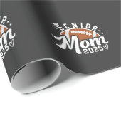 Senior Proud Mama 2025 Fantasy Football Graduate Geschenkpapier (Rolleneckpunkt)