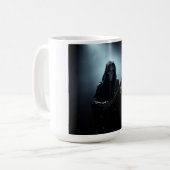 Sensenmann auf der Bühne mit Gitarre Kaffeetasse (Vorderseite Links)