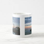 Sentinal am Sonnenuntergang Kaffeetasse (Mittel)