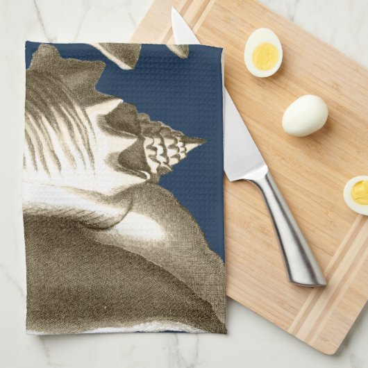 Sepia Conch Seashells Geschirrtuch (Viertel Falte)