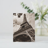 Sepia Eiffel Tower von unten - Paris Postkarte (Stehend Vorderseite)