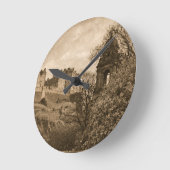Sepia-Foto vom Edinburgh Castle Runde Wanduhr (Winkel)