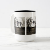 Sepia Goth Girl Zweifarbige Tasse (Vorderseite Links)