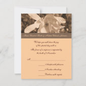 Sepia Magnolia Blume Wedding RSVP Karte (Vorderseite)