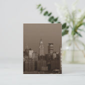 Sepia New York City Skyline Postkarte (Stehend Vorderseite)