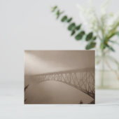 Sepia Postcard Bridge Disappers Mist Travel Postkarte (Stehend Vorderseite)