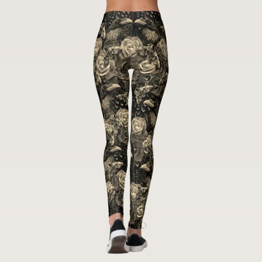 Sepia Raven Evermore mit Rose und Hawkmoths Leggings (Rückseite)