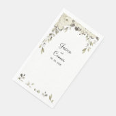 Sepia Tone Ecru Peony Grüne Weinroute Hochzeit Serviette (Ecke)