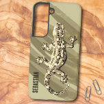 Sepia Tone Mosaic Gecko Vorlagenname Samsung Galaxy Hülle<br><div class="desc">Das Design verfügt über ein mosaikes Gecko über einen ergänzenden Farbhintergrund mit Vorlagentext. Personalisieren Sie das Vorlagenfeld mit einem oder mehreren Initialen,  entfernen Sie den Text oder bearbeiten Sie ihn mithilfe des Entwurfstools,  um den gewünschten Stil,  die gewünschte Größe und Schriftart auszuwählen.</div>