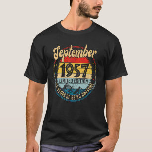 September 1957 65. Geburtstag 65 Jahre alt T-Shirt
