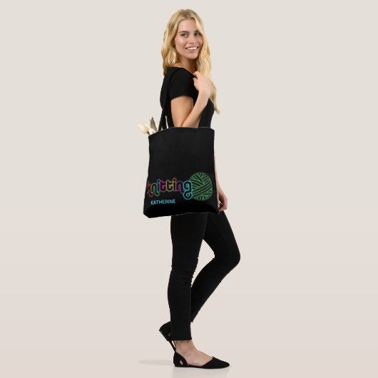 Sequin Glow Knitting Tasche (Am Model)
