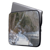 Sequiota Winter Walk Laptopschutzhülle (Vorderseite Links)