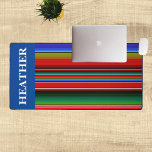 Serape Mexican Stripes Monogramm Name Schreibtischunterlage<br><div class="desc">Dieses Design entstand durch digitale Kunst und kann in dem Bereich personalisiert sein, der durch das Ändern des Fotos und/oder Textes zur Verfügung gestellt wird. Oder Sie können es anpassen, indem Sie den Mausklick auswählen, um weitere Optionen anzupassen, um die Farbe des Hintergrunds zu löschen oder zu ändern, Text hinzuzufügen,...</div>