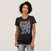 Seraph Ink Pen Zeichnend T-Shirt (Vorne ganz)