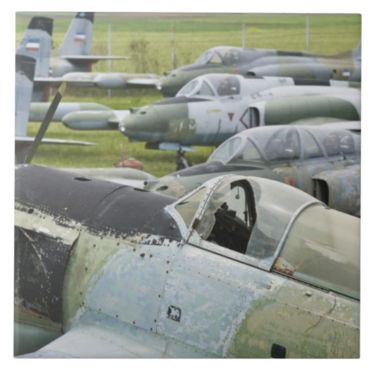 SERBIEN, Belgrad. Jugoslawisches Luftfahrtmuseum Fliese (Vorderseite)