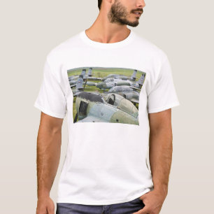 SERBIEN, Belgrad. Jugoslawisches Luftfahrtmuseum T-Shirt