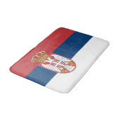 Serbische Flagge Badematte (Schrägansicht)