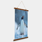 Serene Arctic Penguin Snow Scene Wandteppich Mit Holzrahmen (Gewinkelt)