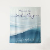 Serene Blue Beach Wedding Welcome Sign Wandteppich (Vorderseite)