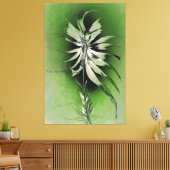 Serene Blume auf Green Leinwanddruck (Insitu (Wohnzimmer))