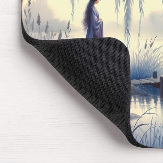 Serene Fantasy Lake mit Willow und Heron Mousepad (Ecke)