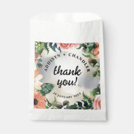 Serene Garden Wreath: Pastel Floral Elegante Geschenktütchen