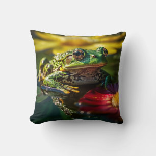 Serene Lily Pad Frog - lebendige Natur Kissen