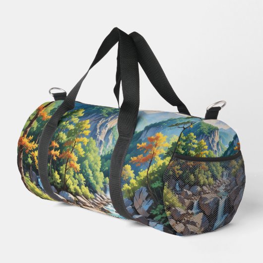 Serene Mountain Waterfall Landschaft Duffle Bag (Rechte Ecke)