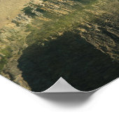 Serene Mountains Behind River Nature Szene Poster (Ecke)