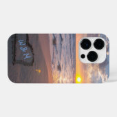 Serene Ocean Sunset Heart Beach Initials iPhone Hülle (Rückseite (Horizontal))