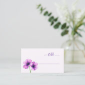 Serene Purple Floral Platzkarte (Stehend Vorderseite)