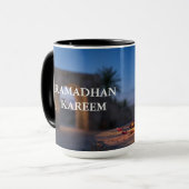 Serene Ramadan Twilight - Lantern & Dates Mug Tasse (Vorderseite Links)