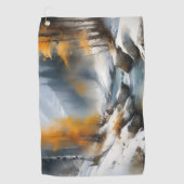 Serene schneebedeckte Flusslandschaft Golfhandtuch (Vorderseite)