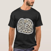 Serene Sleeping Snow Leopard T-Shirt (Vorderseite)