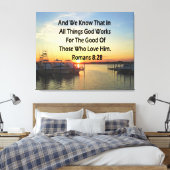 SERENE SUNSET ROMANS 8:28 BIBLE VERSE LEINWANDDRUCK (Insitu (Schlafzimmer))