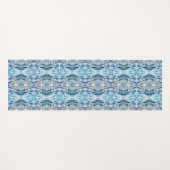 Serene symmetric ice blue abstract pattern yogamatte (Vorderseite (Horizontal))