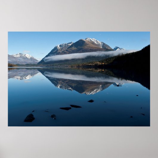 Serene Trail Lake Poster (Vorne)
