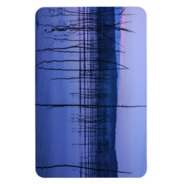 Serene und mistige See nach starkem Regen Magnet