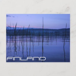 Serene und mistiger See nach heftigem Regen Postka Postkarte