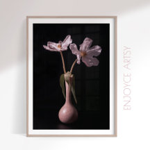 Serene-Wild-Tulpe-Stillleben-Mauerwerk