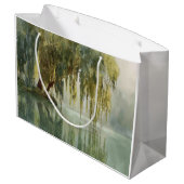Serene Willow Tree Reflection Nature Art (8) Große Geschenktüte (Rückseite Schrägansicht)