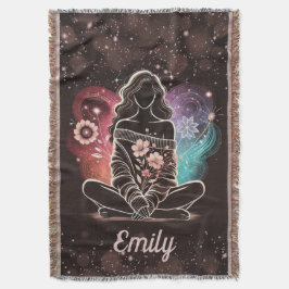 Serene Woman in einem kosmischen Blumentraum Decke