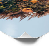 Serener Seeboot mit Gänsen und Wildblumen Poster (Ecke)