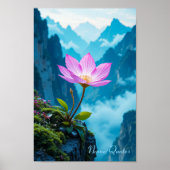 Serenity Bloom – Lotus über dem Nebel Poster (Vorne)