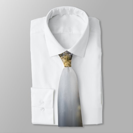 Serenity Wellness-Center Falls Neck Tie Krawatte (Gebunden)