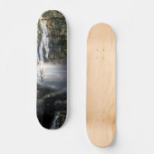 Serenity Wellness-Center Falls Skateboard (Vorderseite)