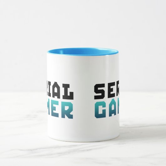 Serial Gamer Funny Geek Tasse (Zentrum)