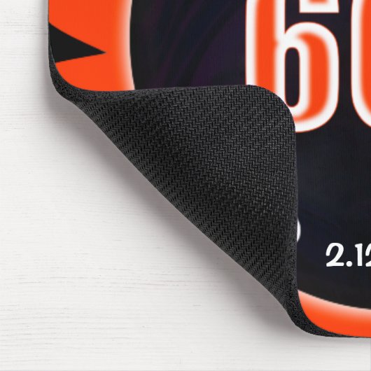 Serie 600 Bowling, Schwarzer Ball mit roter Grafik Mousepad (Ecke)