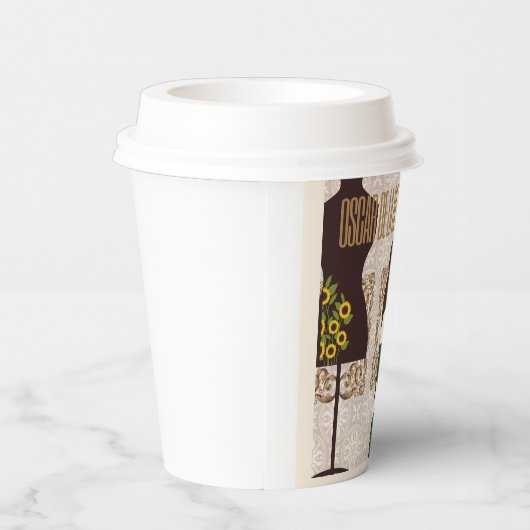 Serie Glamour: Oscar De La Renta Pappbecher (Rechts)