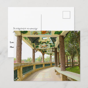 Serie Li Garden: Die Natur trifft Kunst Postkarte